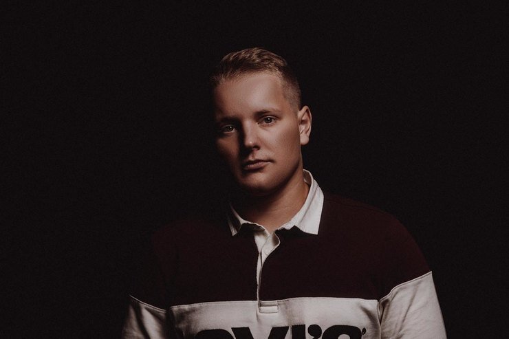 Verbee - улетаю. один песня verbee. Verbee вечно молодым. Verbee и токарев. довела verbee.