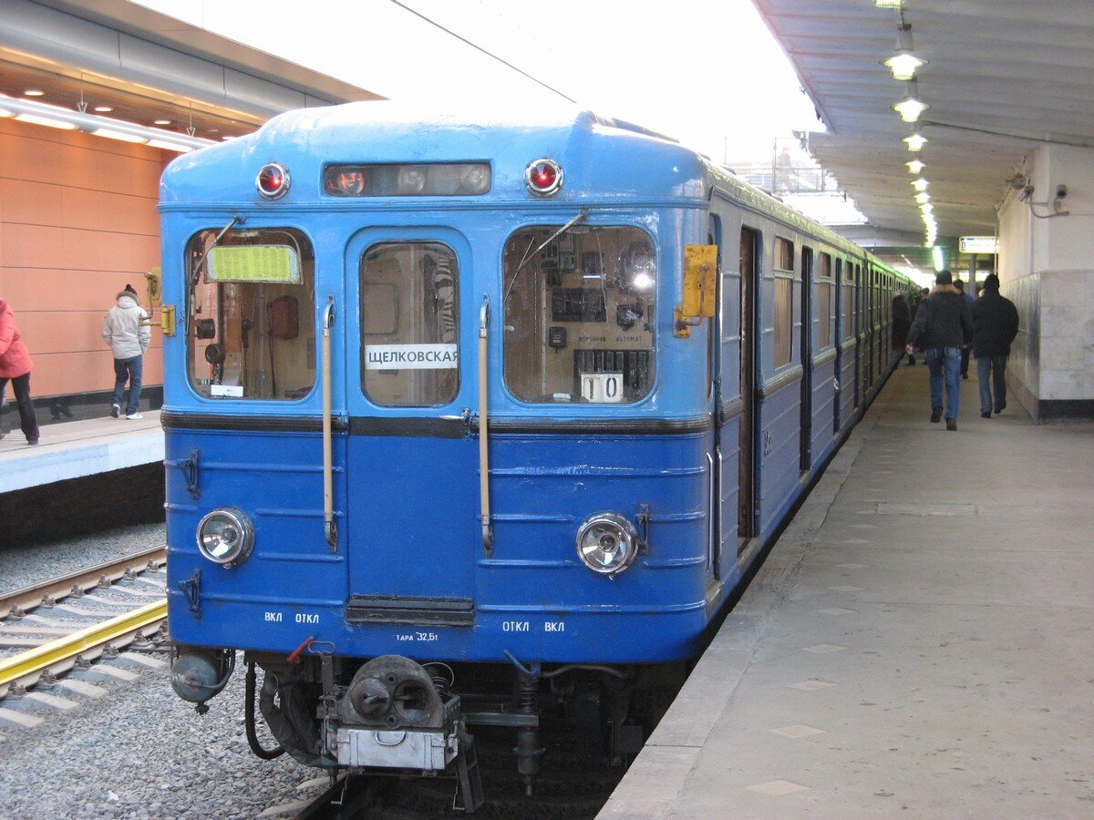 вагоны метро еж3