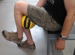 Упражнения с мячом 