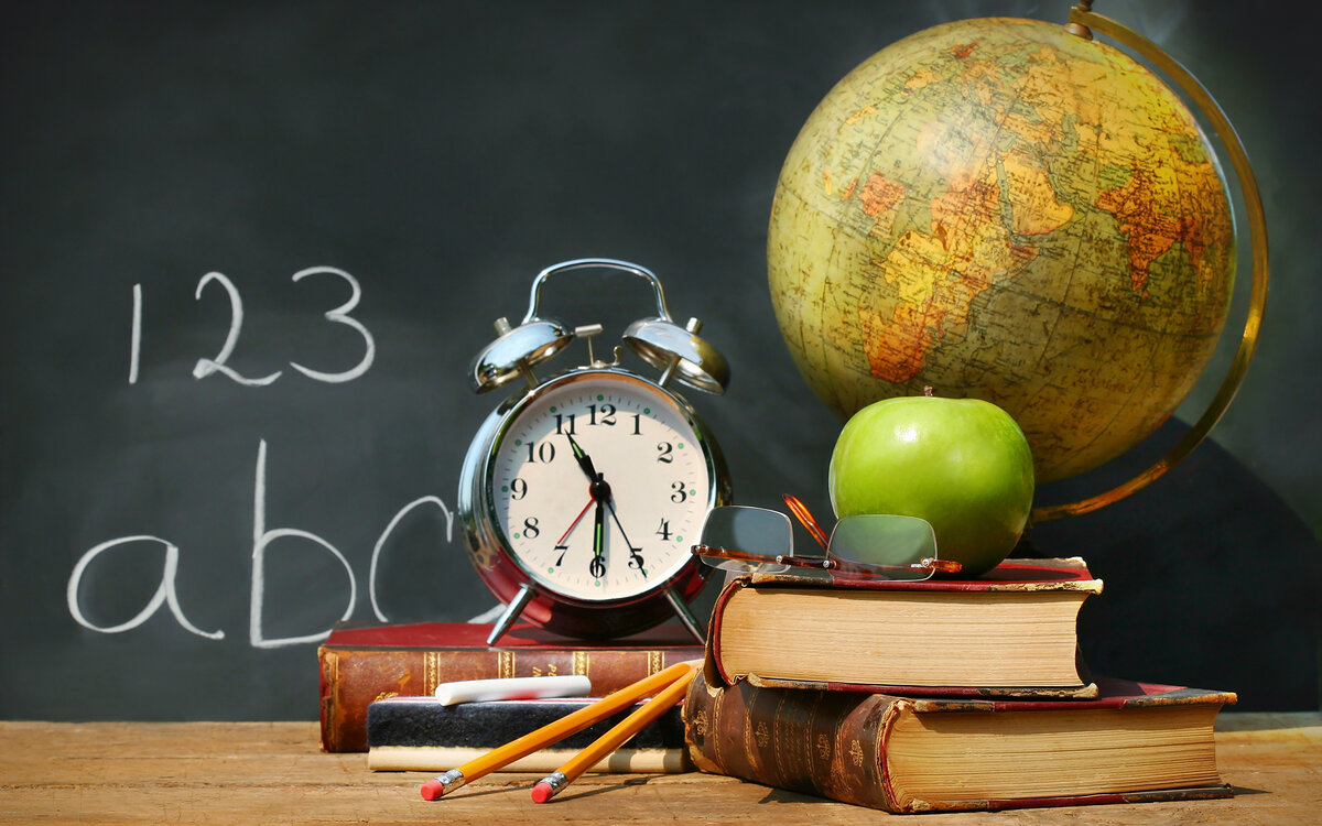 В школе есть свои плюсы! Фото из свободных источников. 