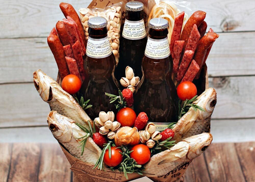 Идея изготовления и продажи пивных букетов – это перспективно, интересно и прибыльно. Вы можете открыть домашний бизнес с минимальным бюджетом и получить первую прибыль через 2 недели после старта.