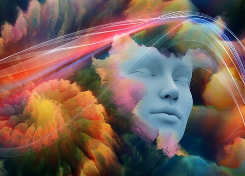 Сны редко бывают такими абстрактными, как их изображают художники. Обычно это ряд образов из реальной жизни, причудливо объединенных в одном "сюжете"