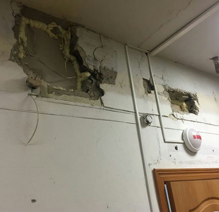 Больница больше напоминает руины