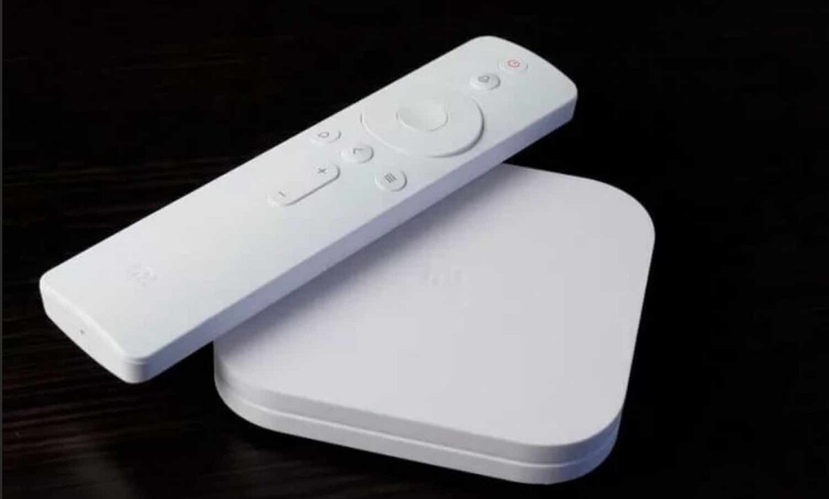 Пульт для приставки mi. Пульт Xiaomi mi Box. Приставка Xiaomi mi Box 4. Mi Box 4s пульт. Xiaomi mi TV приставка белая.