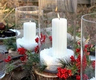 Праздничные корзины со свечой.