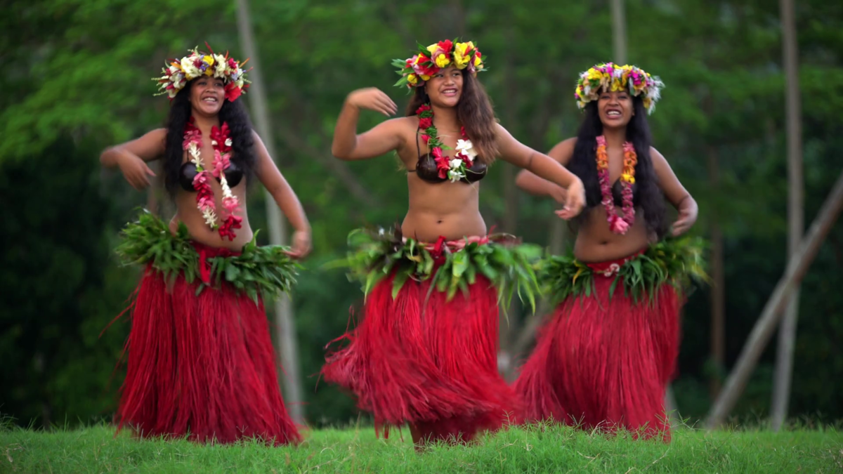 Таитянский танец. Гавайи танец хула. Хула Кахико. Танец хула хула Гавайский. Гавайская танцовщица.