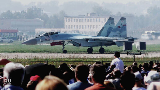 Сверхманёвренные возможности истребителя Су-35