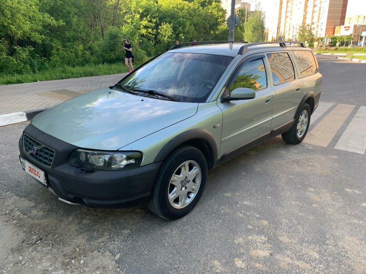 Volvo XC70 (фото с сайта авто.ру)