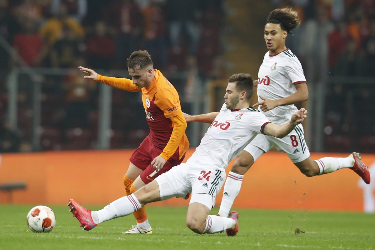 футбол академия галатасарай. футбол академия галатасарай. галатасарай-рома матч. локомотив галатасарай. галатасарай победа.