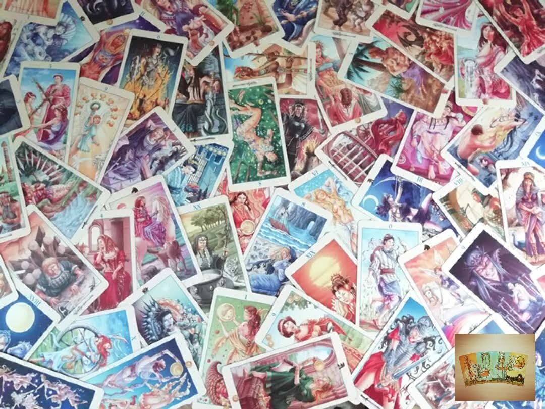 Таро "Союз Богинь". Фото принадлежит автору канала