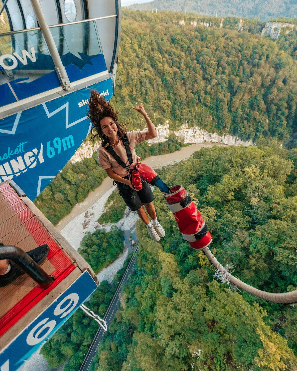 На фото – Bungy 69.