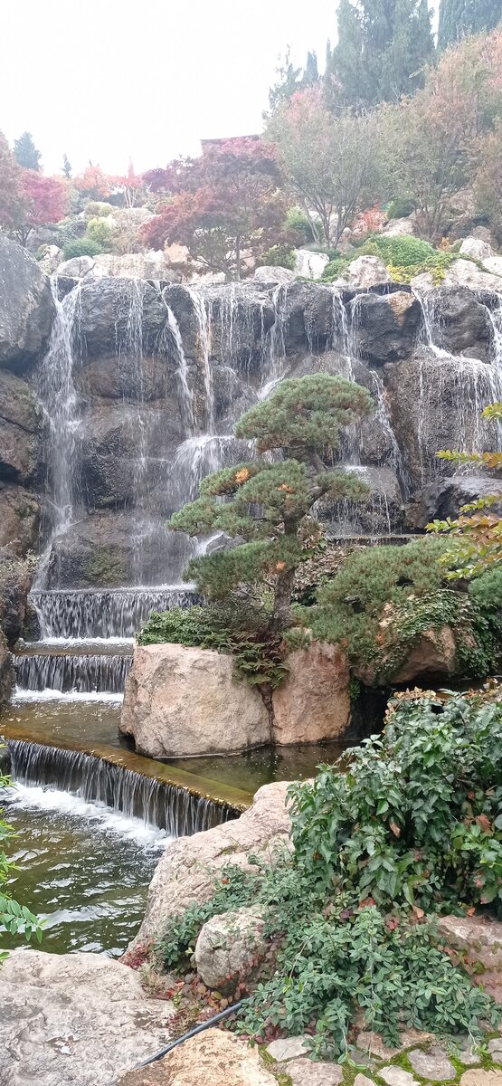 Живописный райский сад