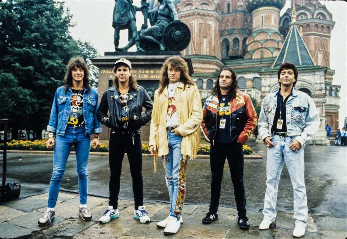 Группа фестиваля рока. Джон Бон Джови 1989. Бон Джови в Москве 1989. Бон Джови в Лужниках 1989. Джон Бон Джови в Москве 1989