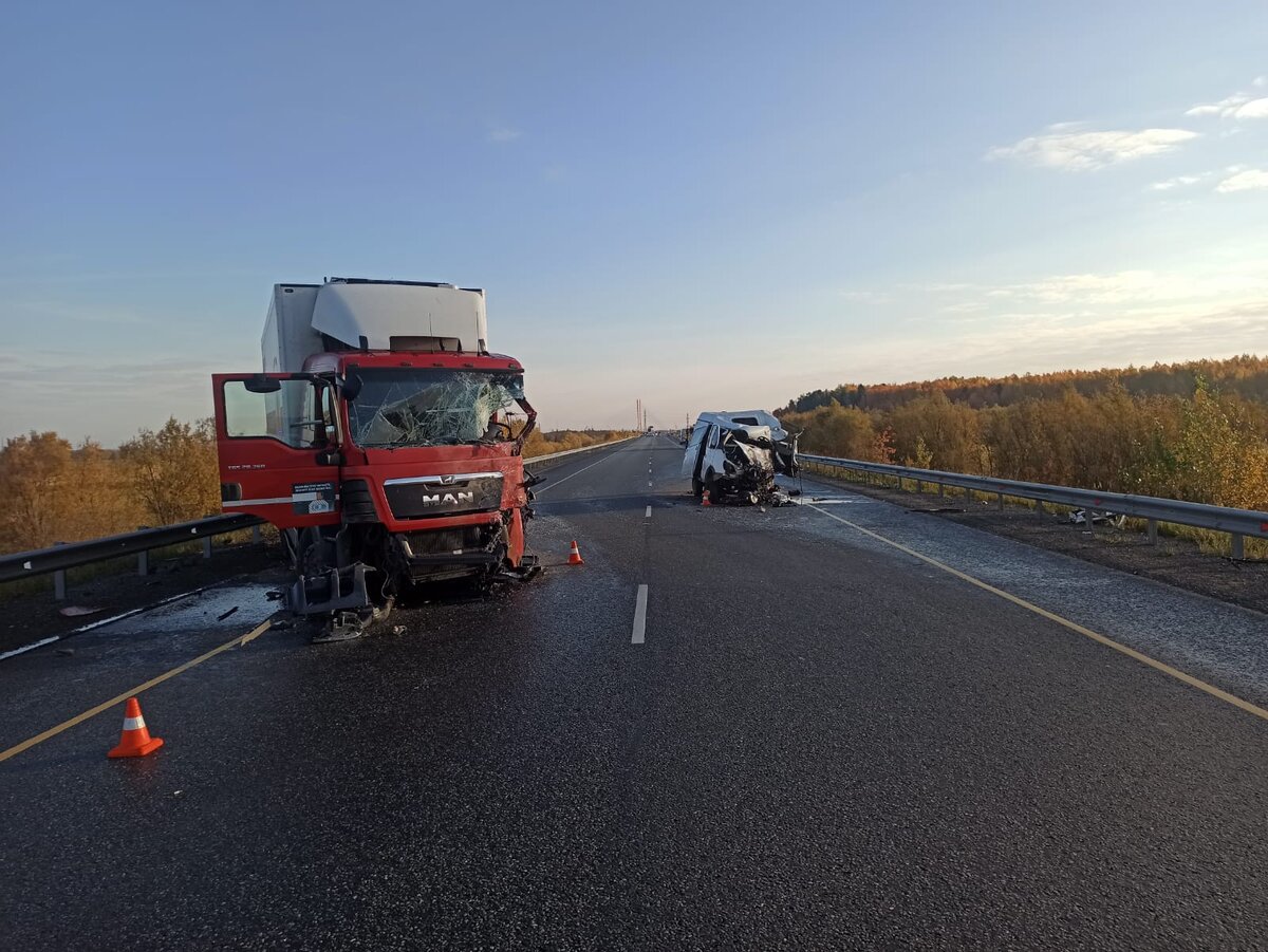    Под Сургутом в столкновении с фурой погиб 20-летний водитель