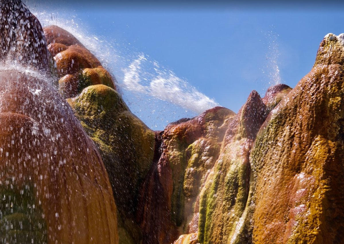 Разноцветный вулкан Флай 