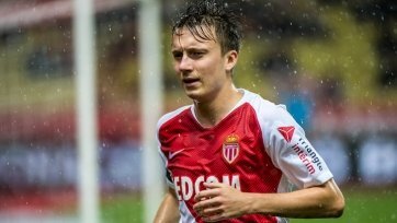 Фото: asmonaco.comНапомним, минувшим летом Головин стал игроком французского «Монако». По данным Transfermakrt, его трансфер из московского ЦСКА обошелся монегаскам в 30 млн евро.
