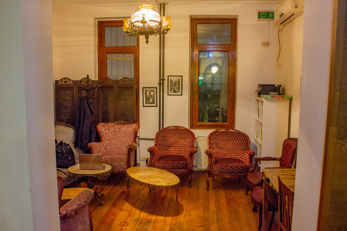 Хостел Chambers of the Boheme в самом центре Стамбула, где я имел удовольствие провести 4 ночи.