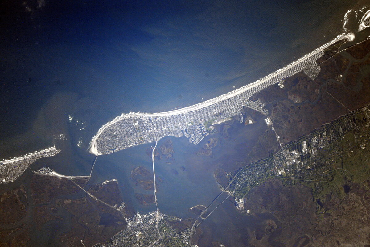 Орбитальная галерея космонавта Андрея Борисенко (Флорида)