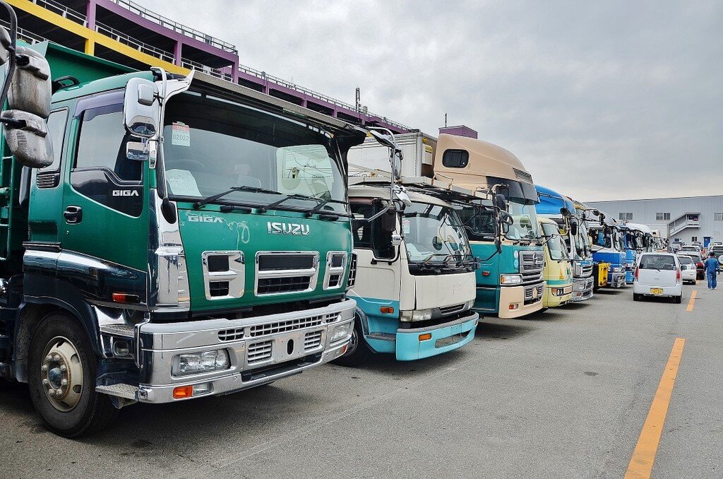 Подержанных грузовых автомобилей. Перевозки степанов. Конфискованные грузовые автомобили. Подержанных грузовых автомобилей. Перевозчики.