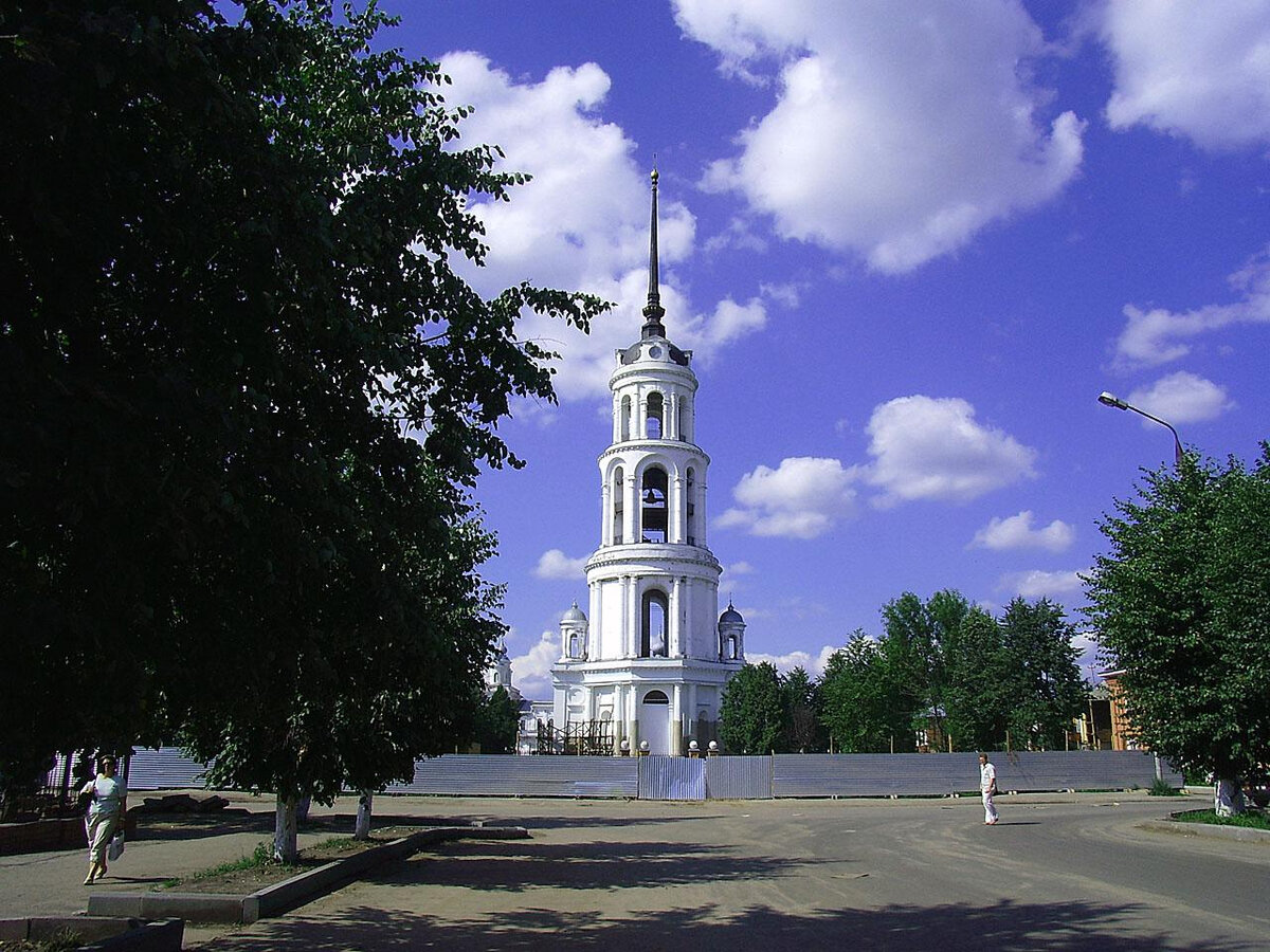 Колокольня Шуя. Чердынь с колокольни Воскресенского собора.