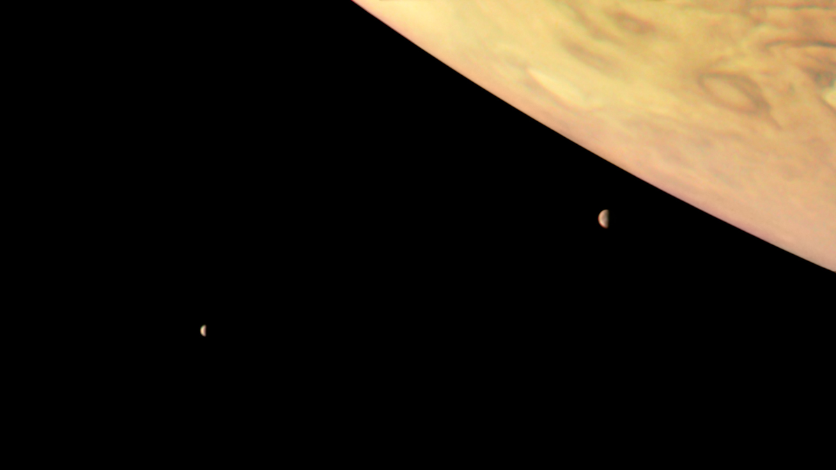 NASA/Roman Tkachenko