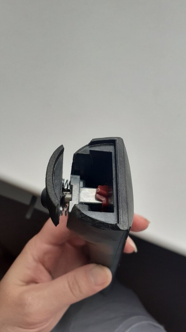 Проблемы. Думаем, её как-то можно починить.