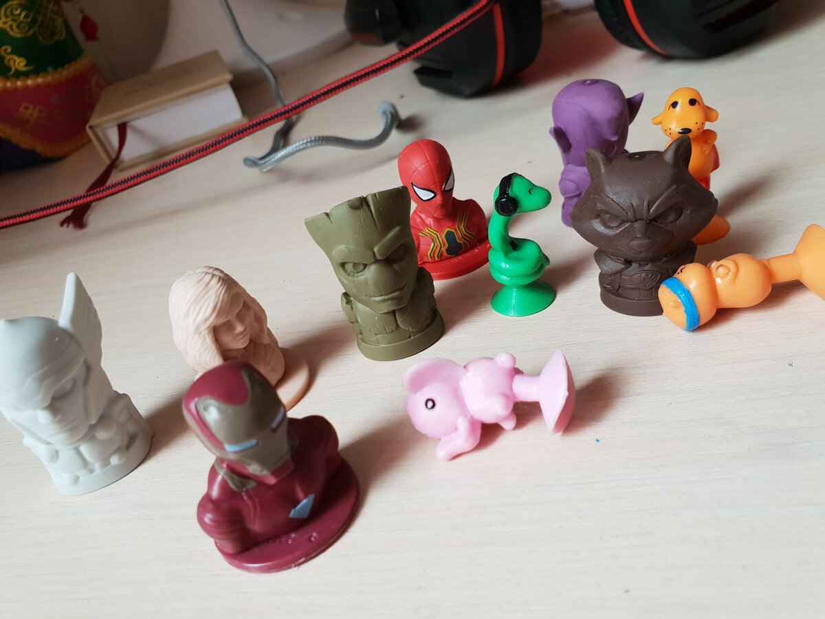 Хотя штуки прикольные, конечно ) собирает ведь, трогательно как...