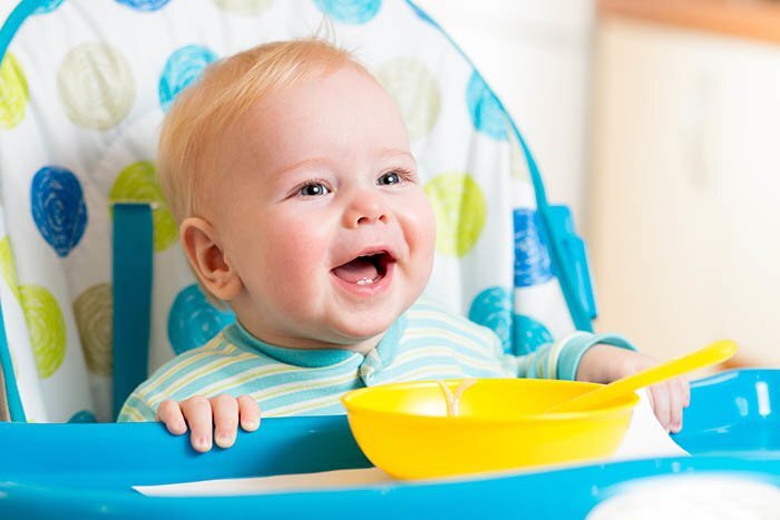 Почему у ребенка в 8 месяцев нет молочных зубов, что делать, что говорит Комаровский?