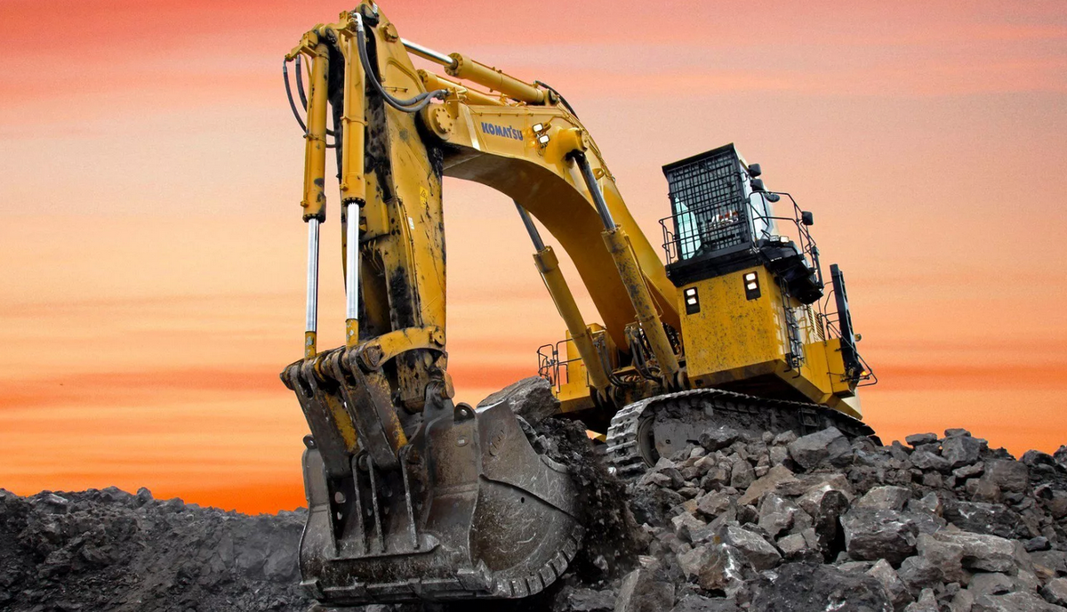 Женщина на экскаваторе. Профессия экскаваторщик. Hitachi zx 220. Дауконы на экскаватор. Машинист экскаватора (6 разряда, komatsu рс 1250) nordgold.