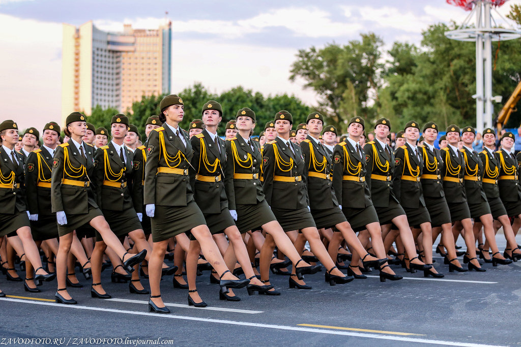 Начало парада в минске. Парад в Минске. Армия Беларуси парад. Сегодняшний парад в Минске.