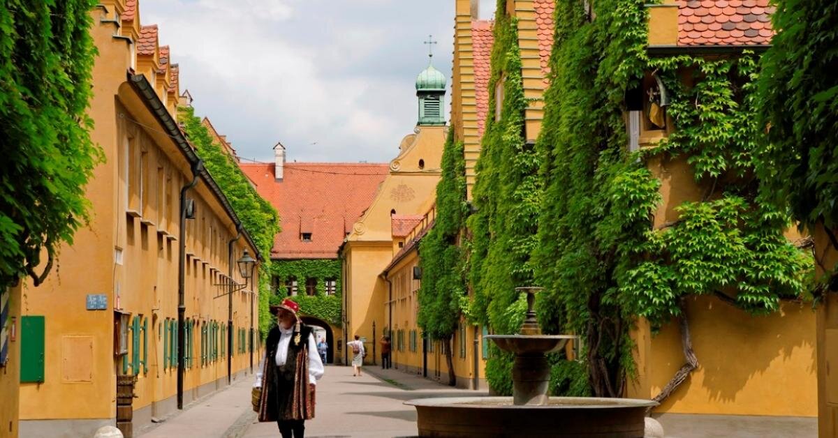 изображение с сайта incomartour.com.ua