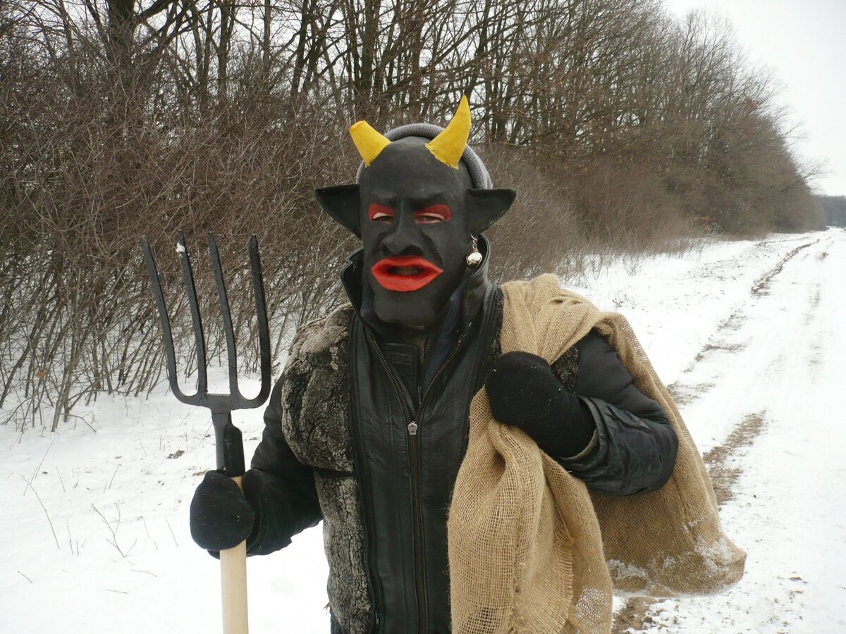 Черт у реки Цна.