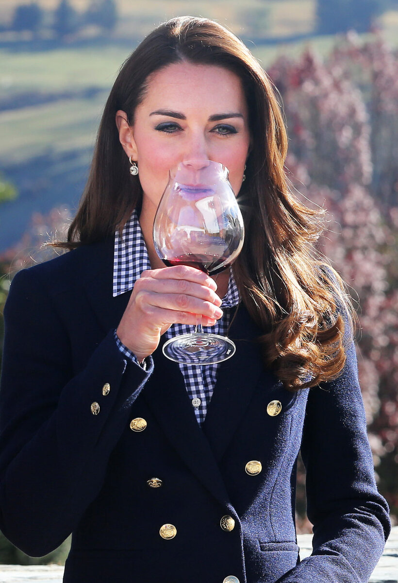 Герцогиня Кембриджская дегустирует вино, Новая Зеландия