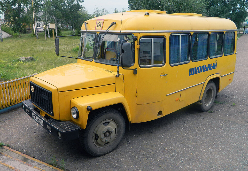 Ученик газ. КАВЗ-3976 школьный. Школьный автобус КАВЗ. КАВЗ-3976 автобус новый. КАВЗ 3976 дети.