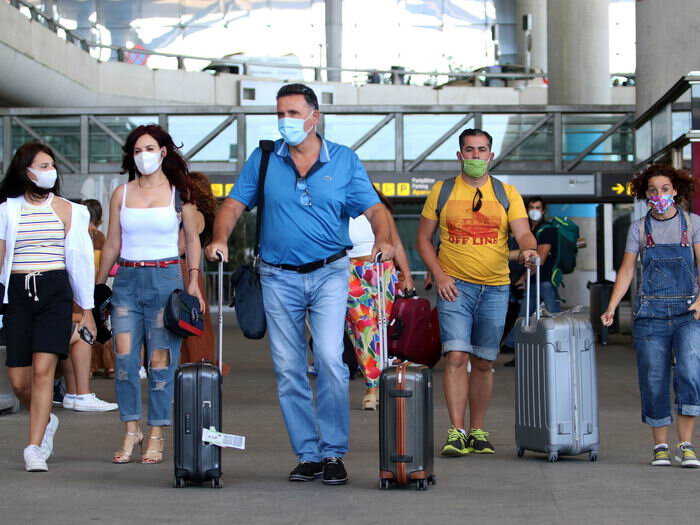 Открытие границ. Фото из открытых источников