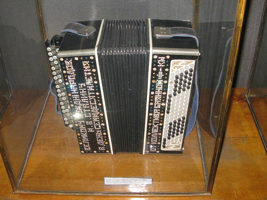 Музей Сталина в Гори. Баян Сталина