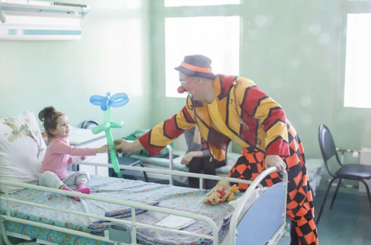 Почему нельзя сделать жизнь ребенка вынужденного пребывать в стационаре без родителей, чуточку лучше?