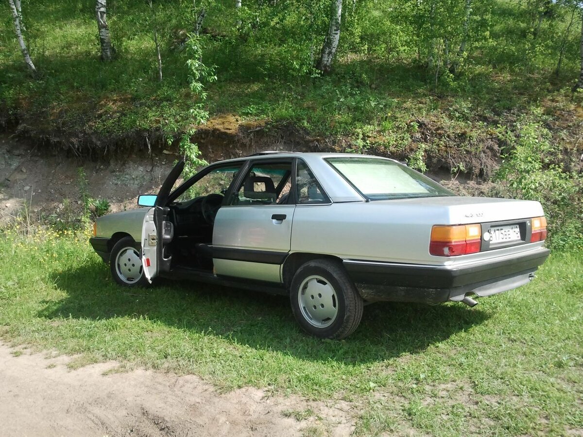 Высокая подвеска, хотя тут явно проставки наколхозили