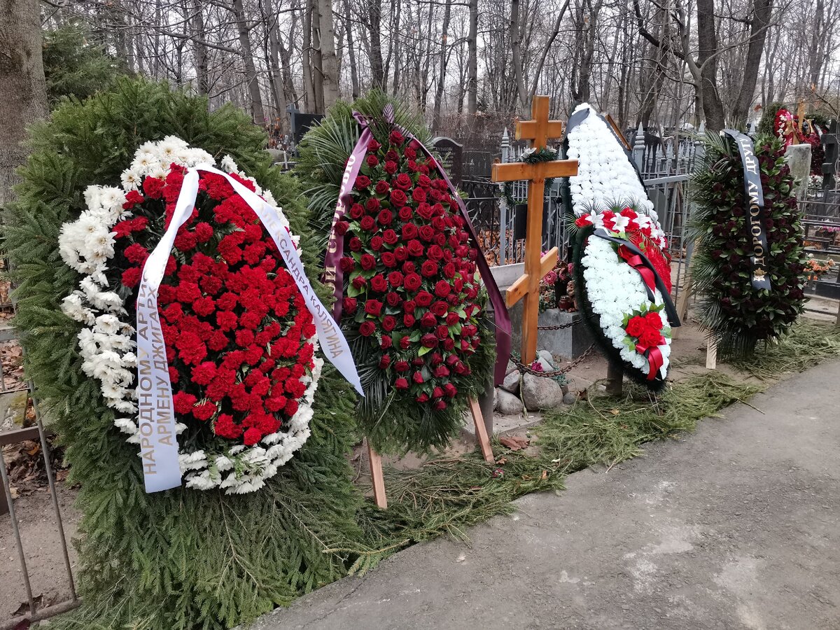 ... от Александра Калягина, мастерской Петра Фоменко, театра Олега Табакова, Филиппа и Бедроса Киркоровых