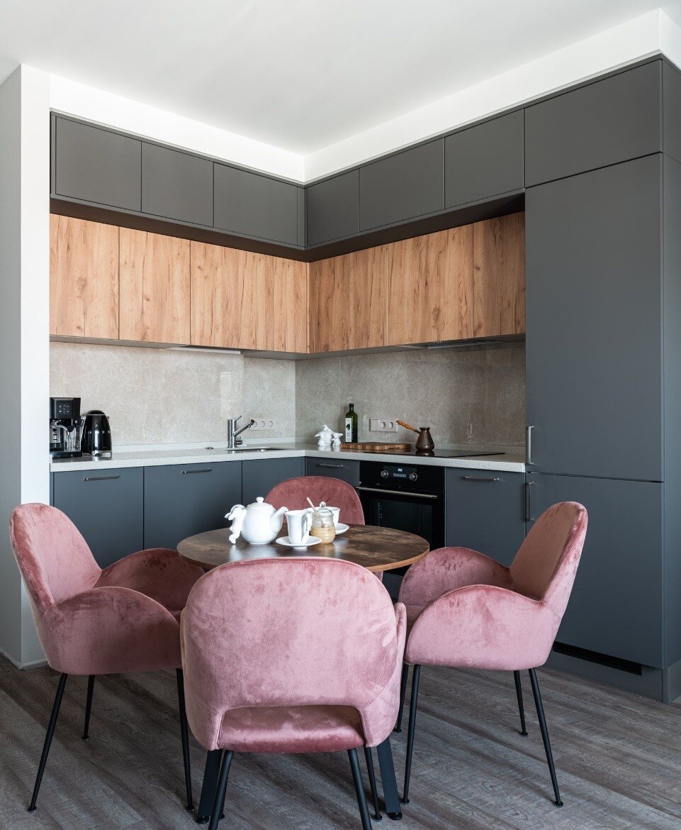 Угловой шкаф кухня с каруселью - 80 фото