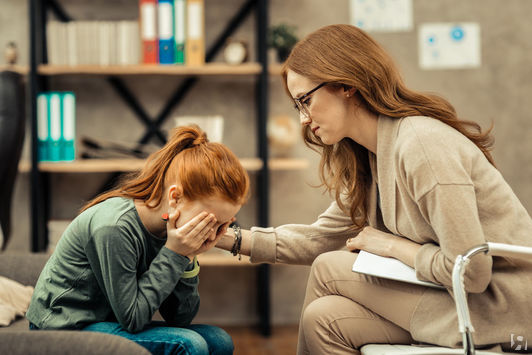 Пора к детскому психологу: 3 причины для беспокойства за ребенка
