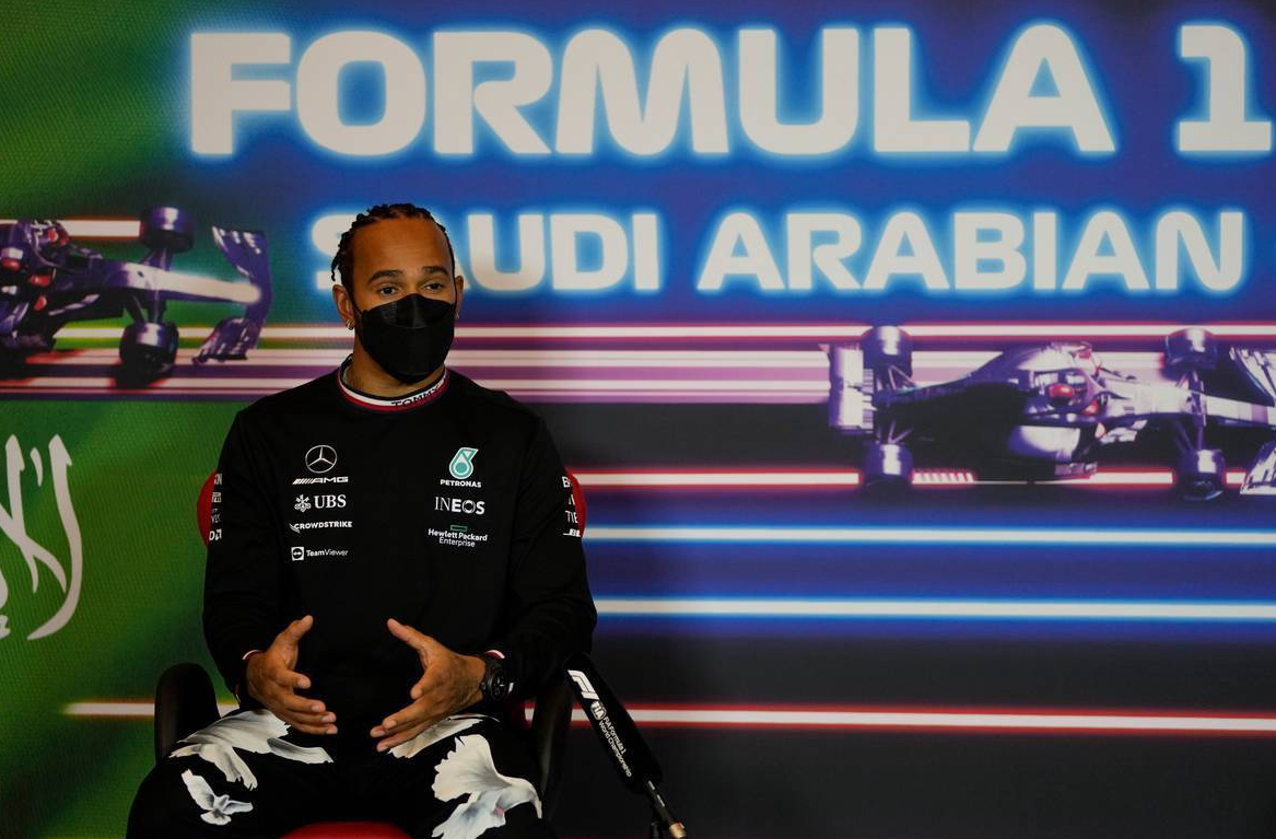 Льюис Хэмильтон на пресс-конференции 