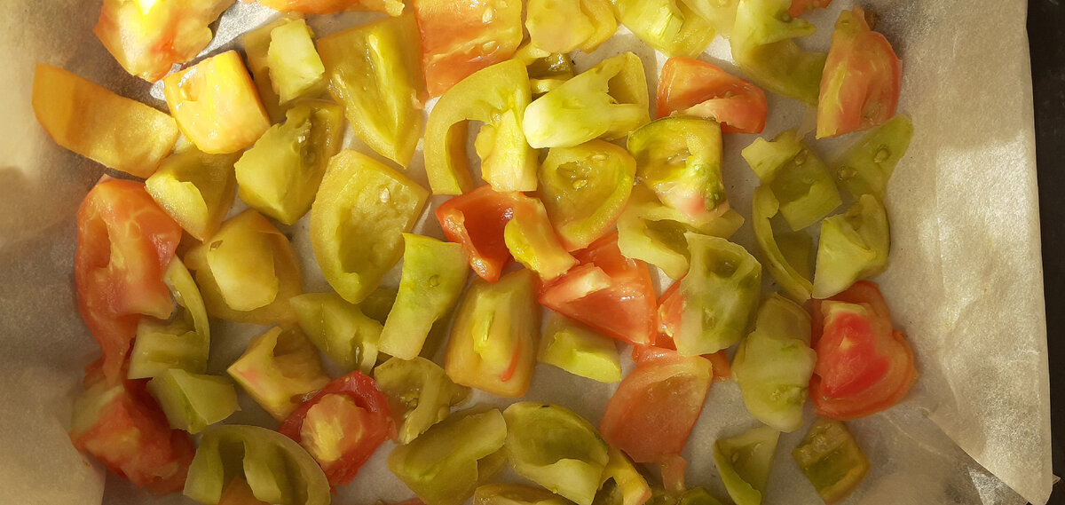 Пробую сушить помидоры