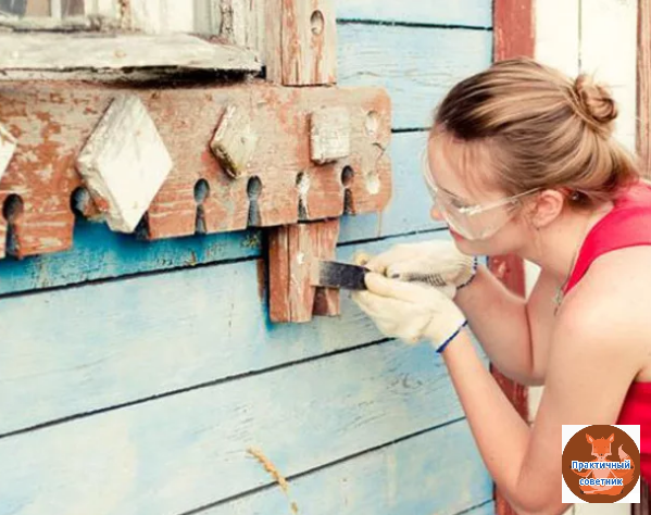 Удаляем с деревянных окон краску