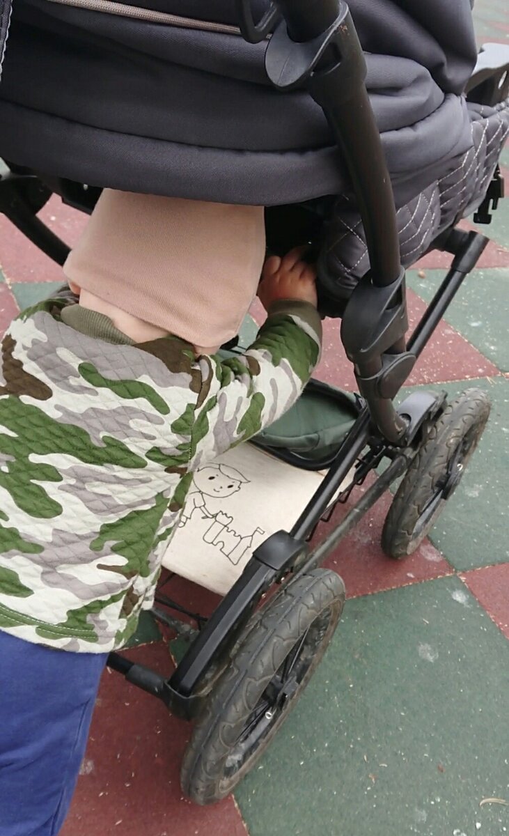 Зато ребёнку возить удобно... Но я хочу уже другую 🤪 
