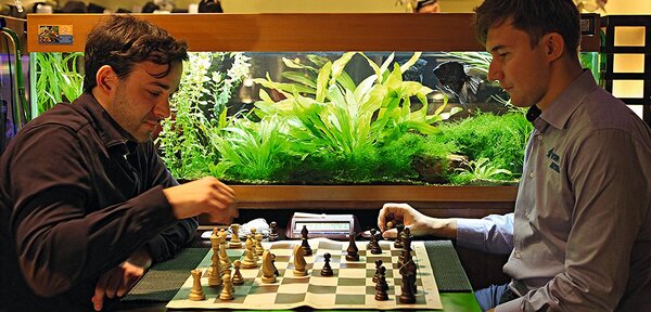 Как я играл в шахматы с Сергеем Карякиным: взял интервью за доской