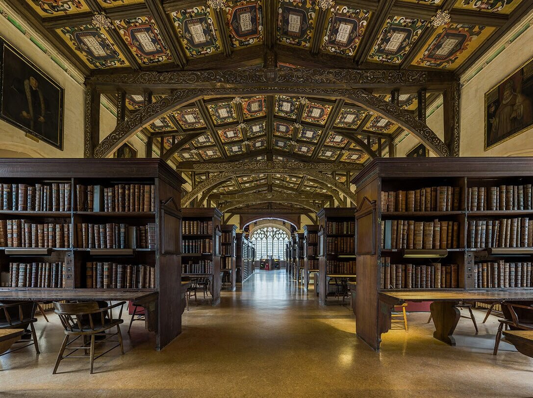 Бодлианская библиотека Оксфордского университета. Фото из открытого источника в Яндексе