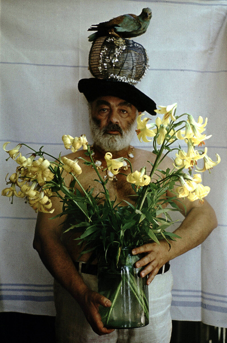 Эксцентричный Параджанов. Из открытых источников