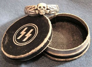 Коробка для хранения кольца Totenkopfrig der SS
