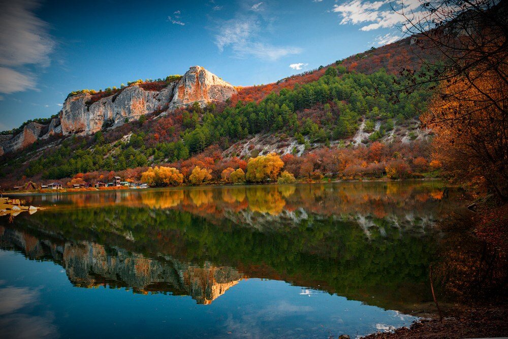 Девичье озеро